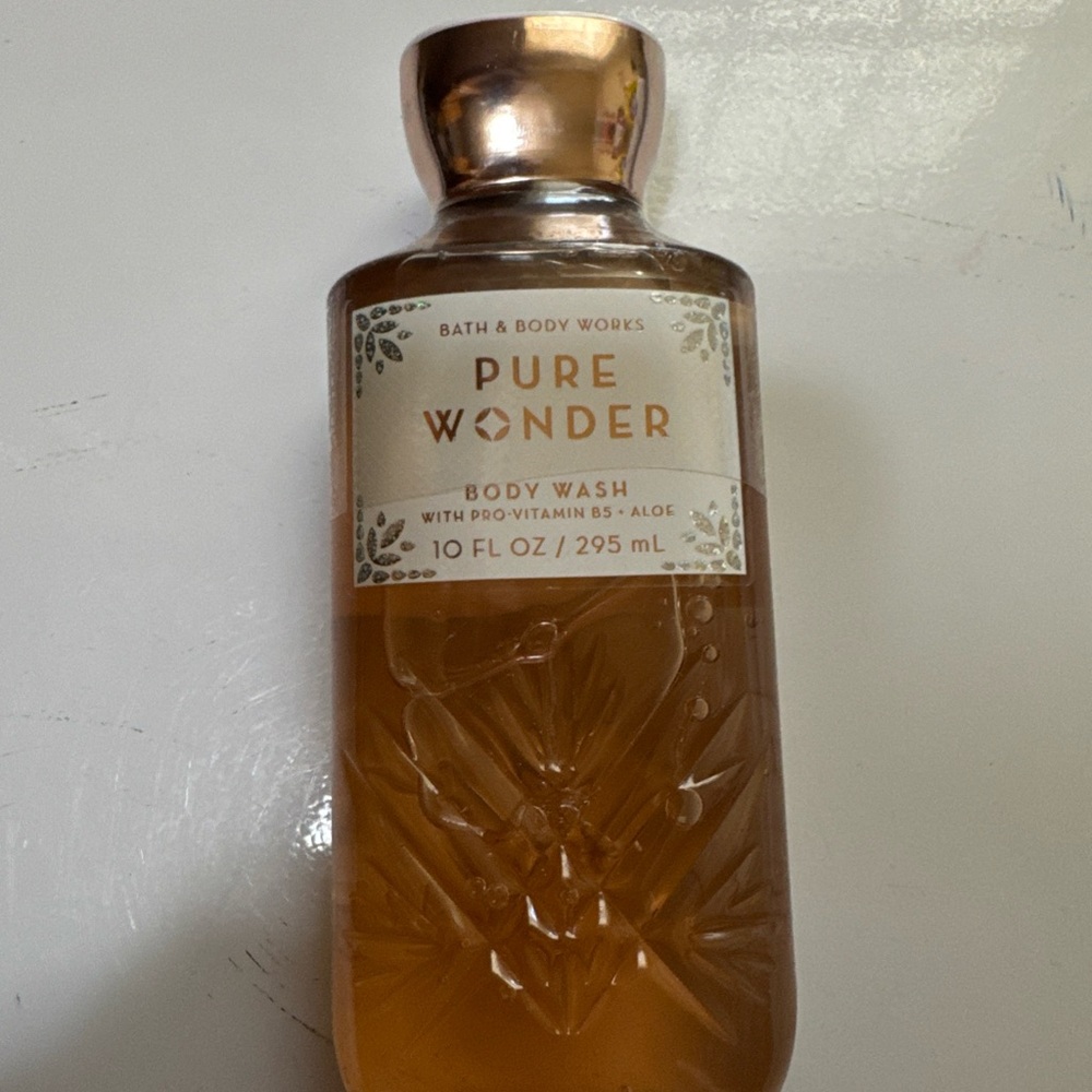 Bath & Body Works Pure Wonder Body Wash - Gold